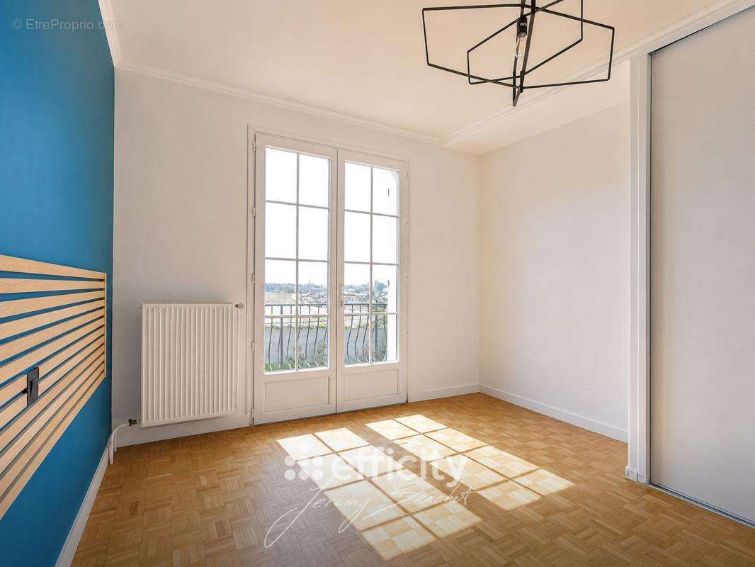 Maison 165 m² à Niort  - photo 4