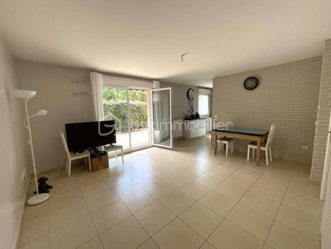 Appartement à VAIRES-SUR-MARNE