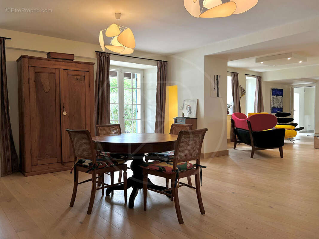 Maison à SAUVETERRE-DE-GUYENNE