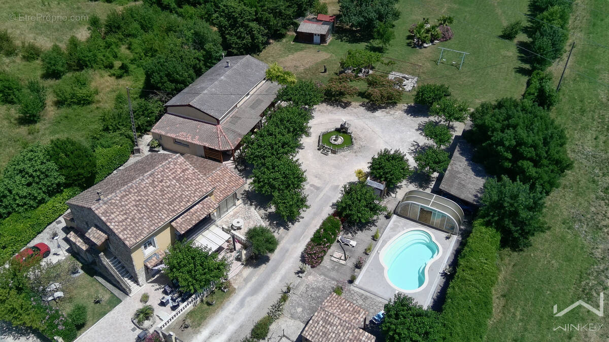 Maison à LA GARDE-ADHEMAR