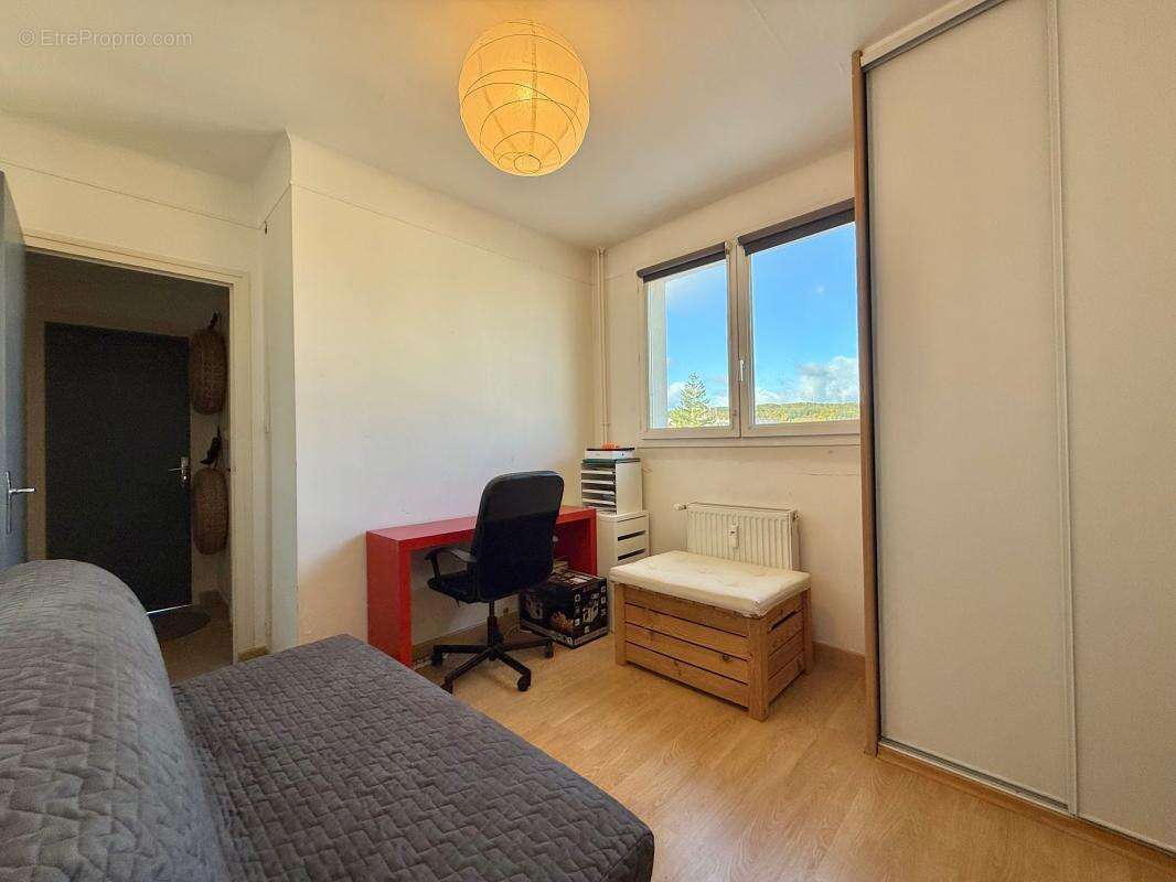 Appartement à CHENOVE