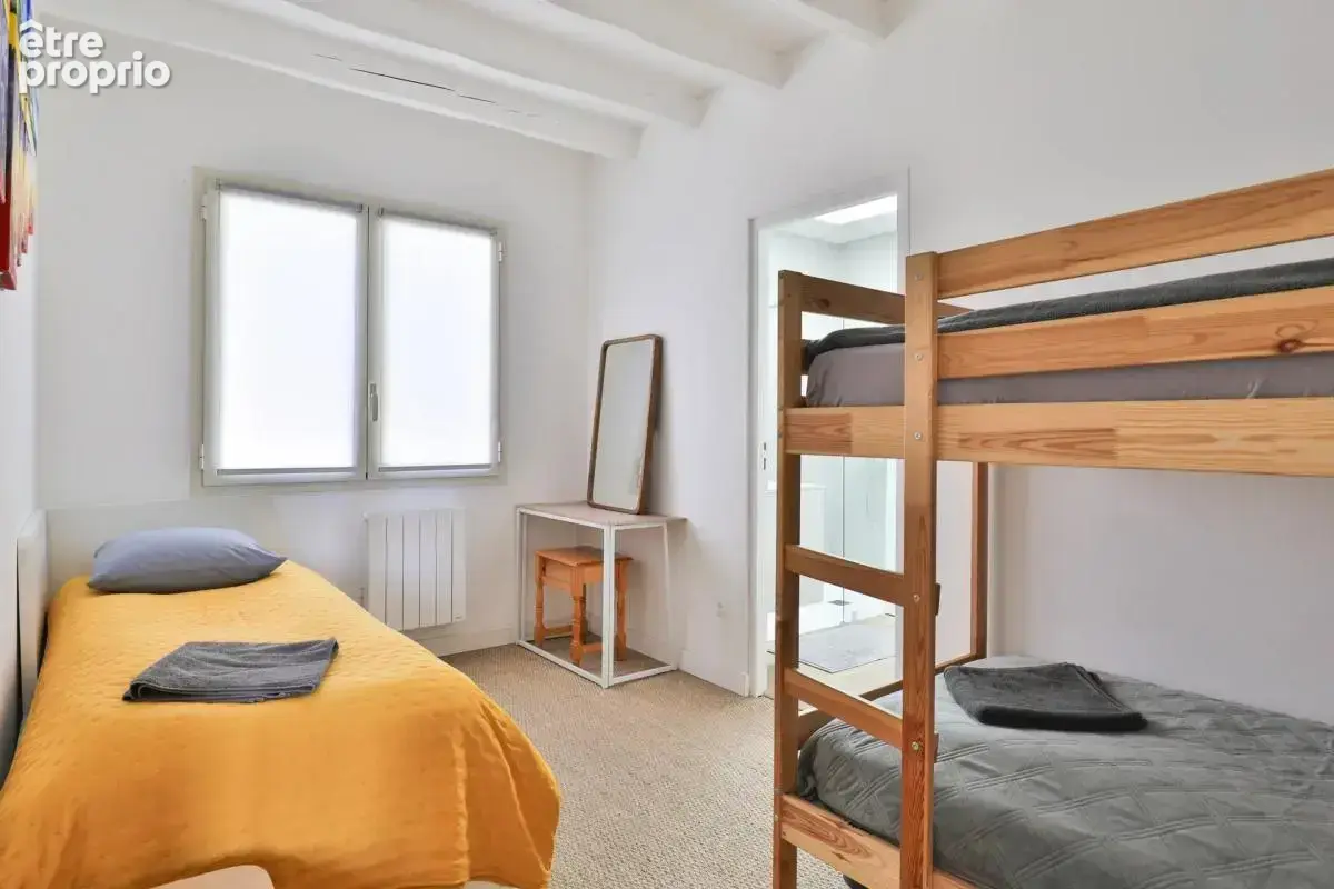 Maison de 7 pièces de 140 m² à Arès - photo 10