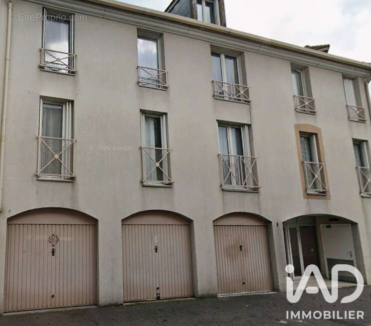 Parking 15 m² à Gonesse  - photo 2