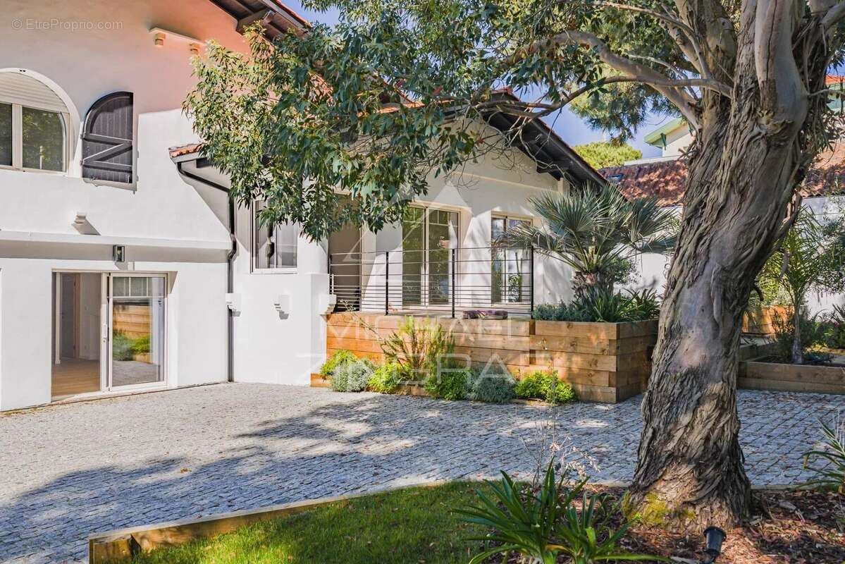 Arcachon ville de printemps - villa rénovée à deux pas de la plage - photo 2