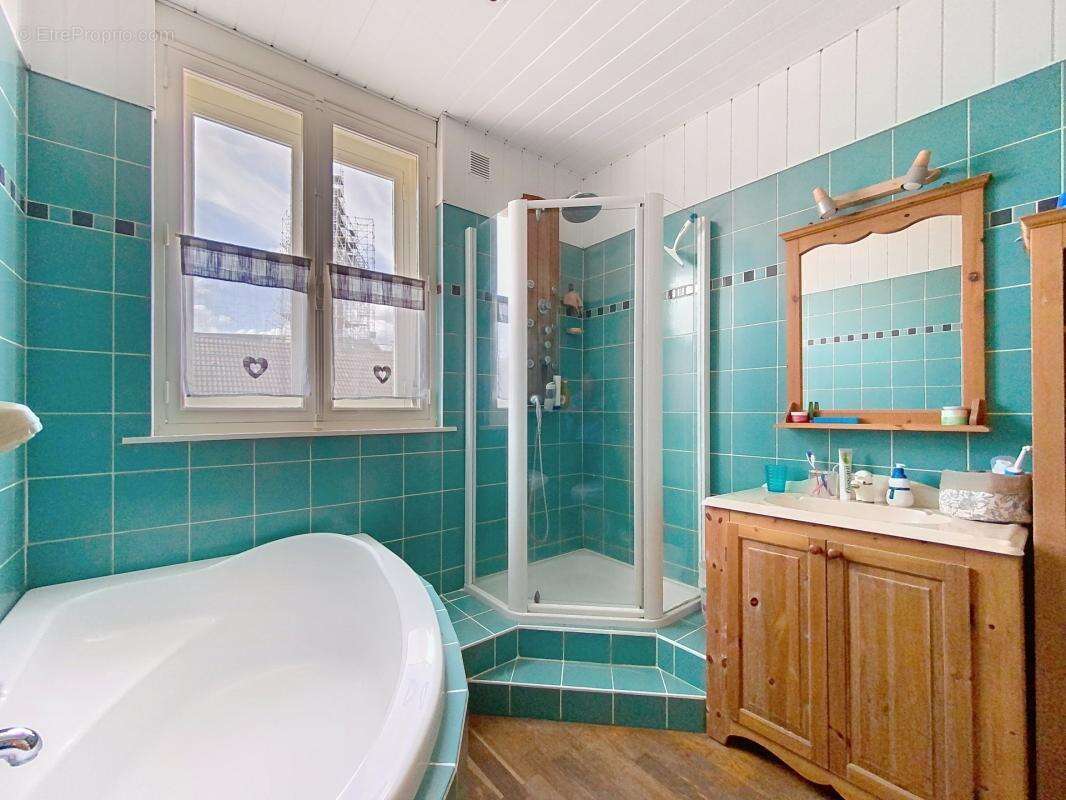 Maison à LA CHAPELLE-D&#039;ARMENTIERES