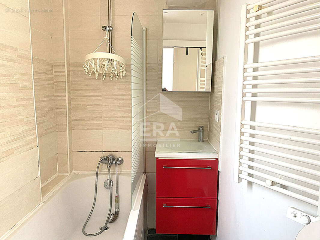 Appartement à LEVALLOIS-PERRET