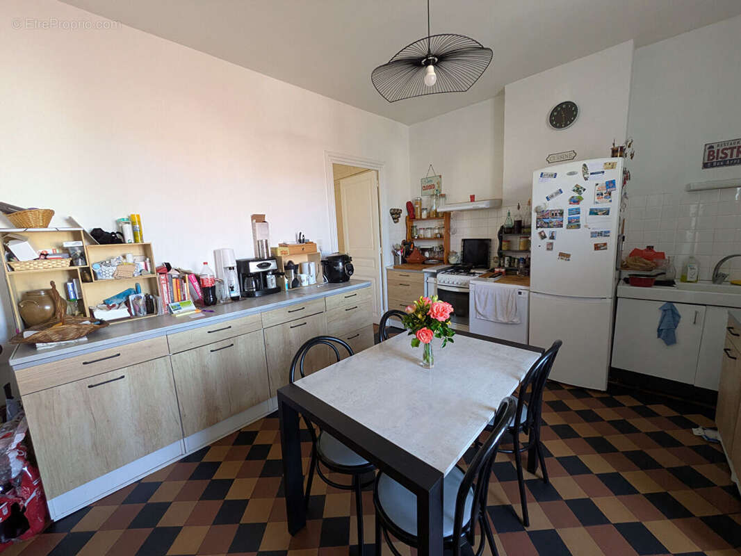Appartement à LE COTEAU