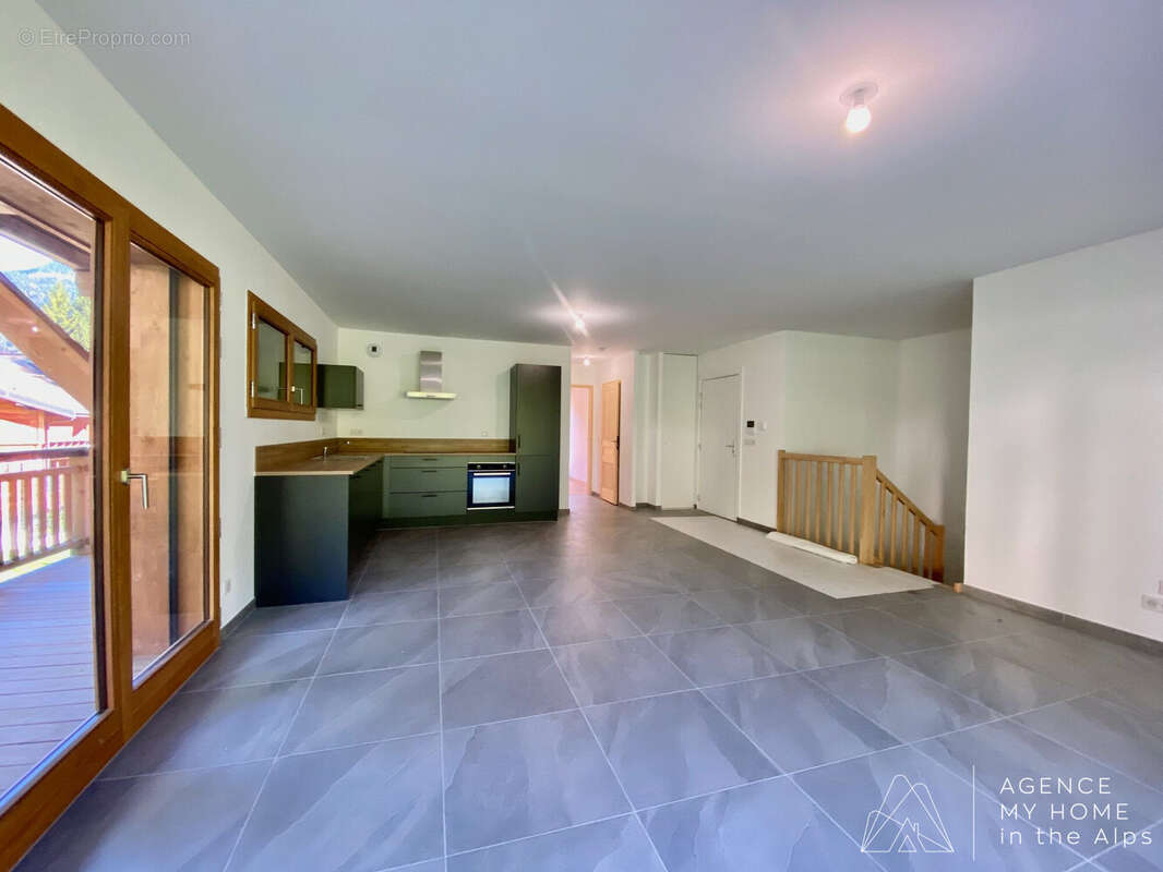 Appartement à ESSERT-ROMAND