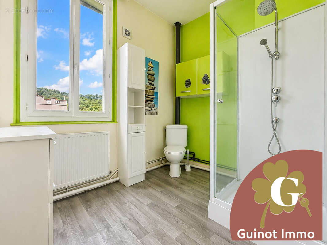 Appartement à LILLEBONNE