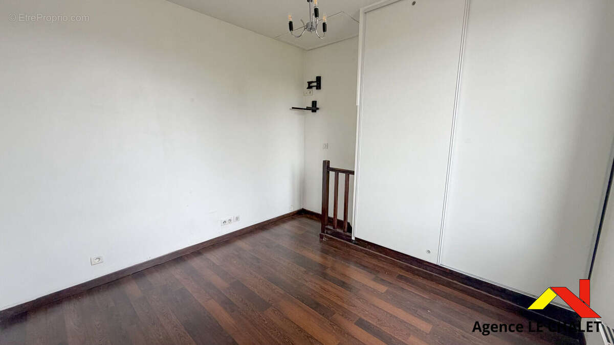 Appartement à VILLENEUVE-LE-ROI