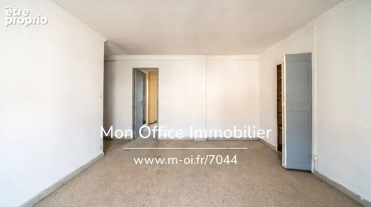 Référence : 7044-CGO - Appartement T4 - Secteur Bon Secours - photo 3