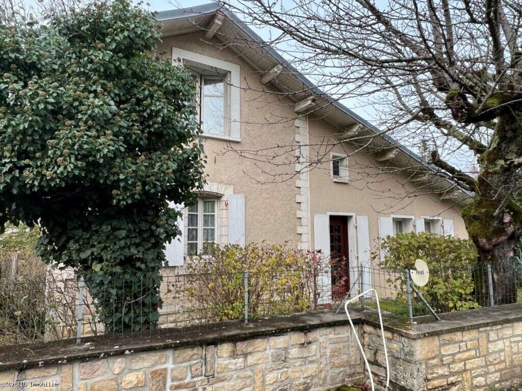 Maison à NANTEUIL-EN-VALLEE