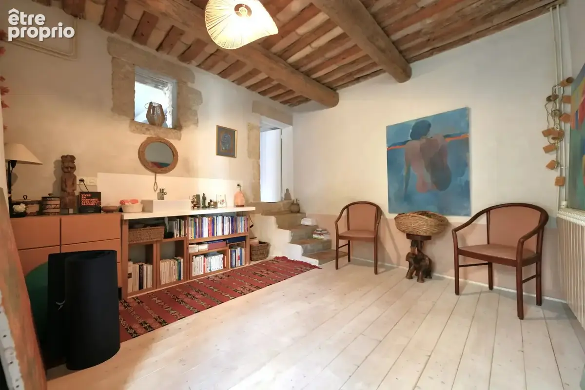 A quelques minutes d'Uzès, Maison de village en pierre - photo 16