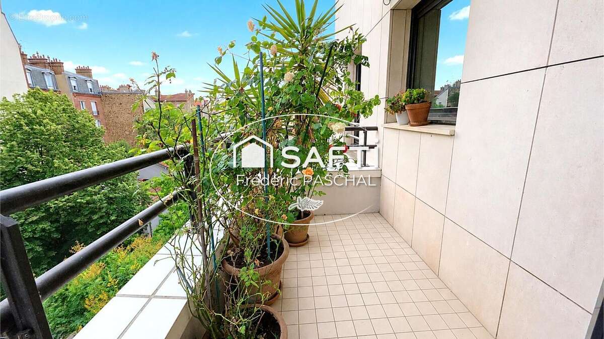 Photo 2 - Appartement à SURESNES