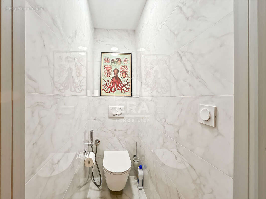 Appartement à MARSEILLE-4E