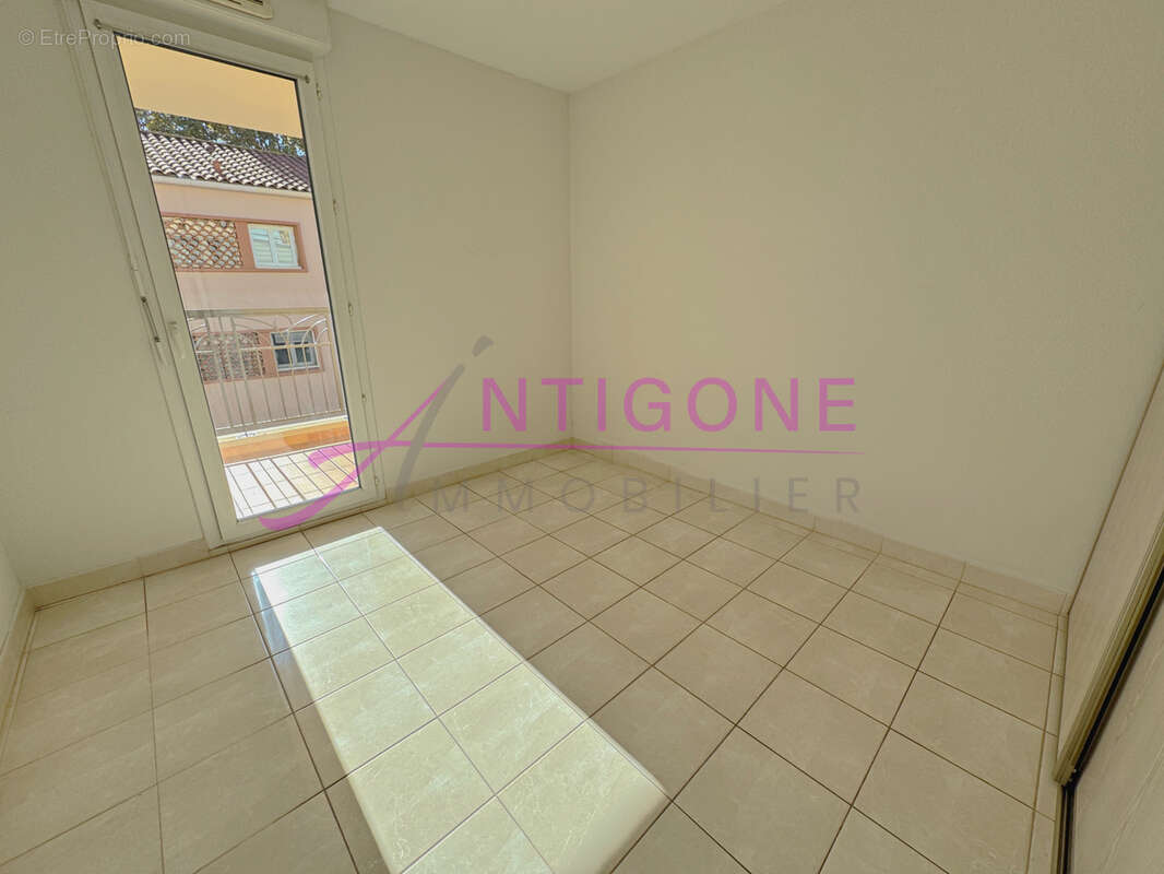 Appartement à SIX-FOURS-LES-PLAGES