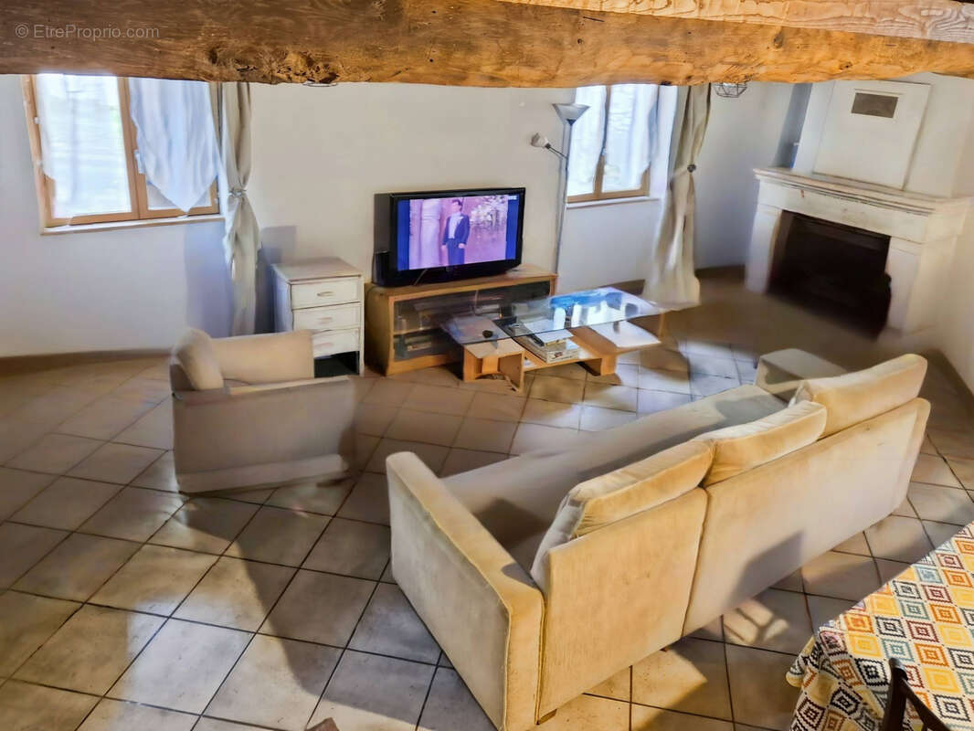 Maison à MONTAGRIER
