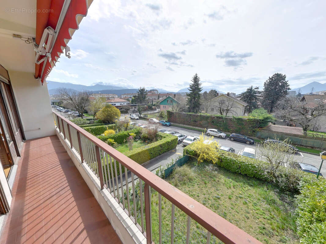 Appartement à ECHIROLLES