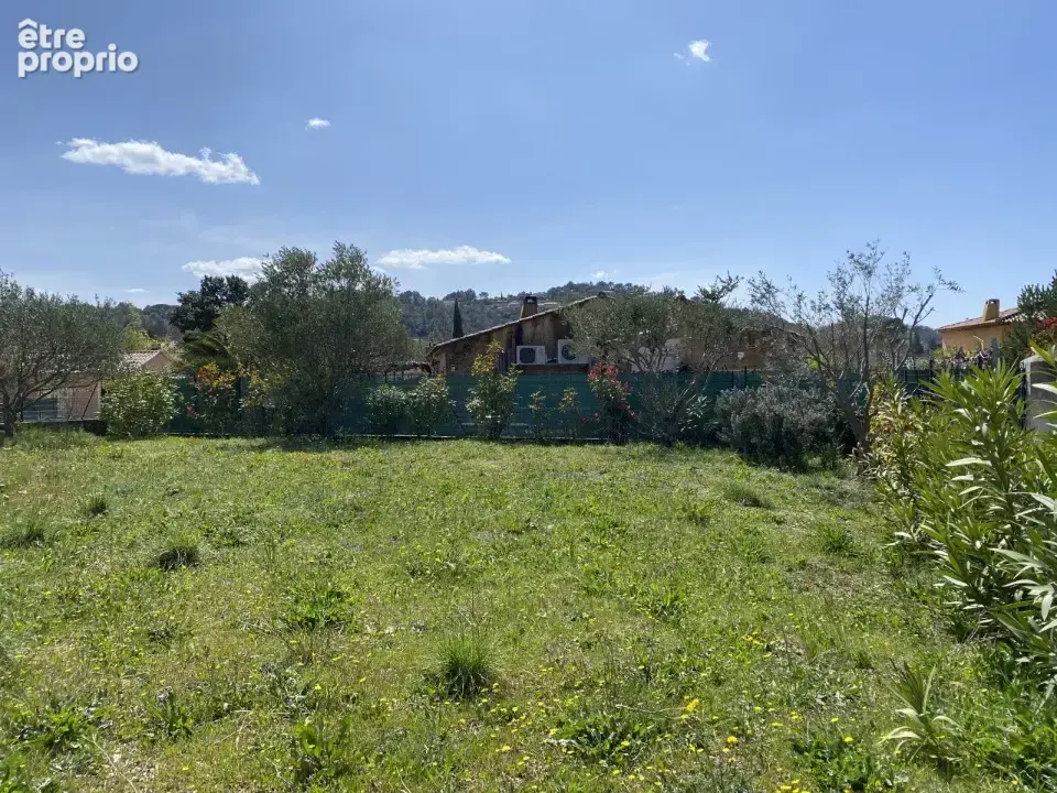Terrain à LE PRADET
