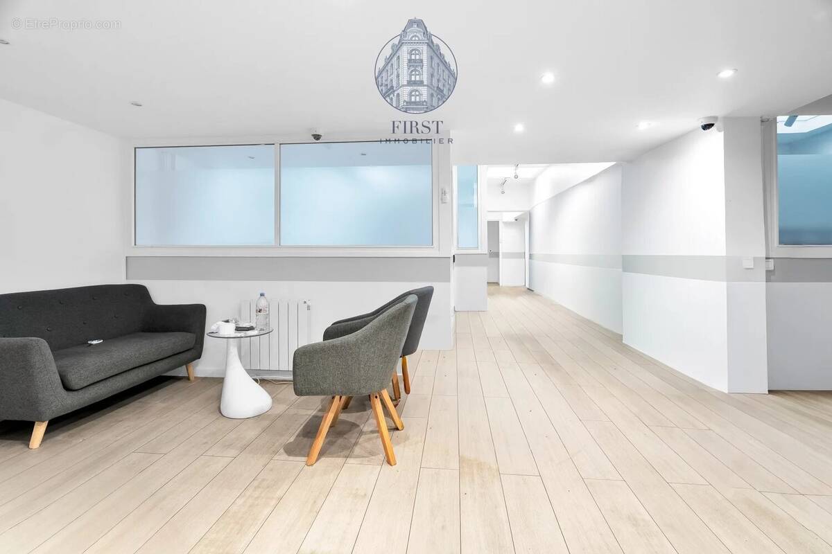 Commerce à PARIS-16E