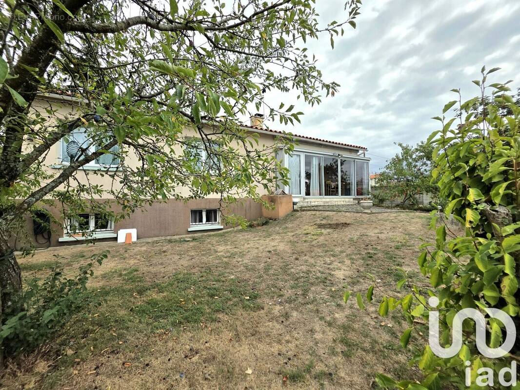 Photo 1 - Maison à LE TALLUD