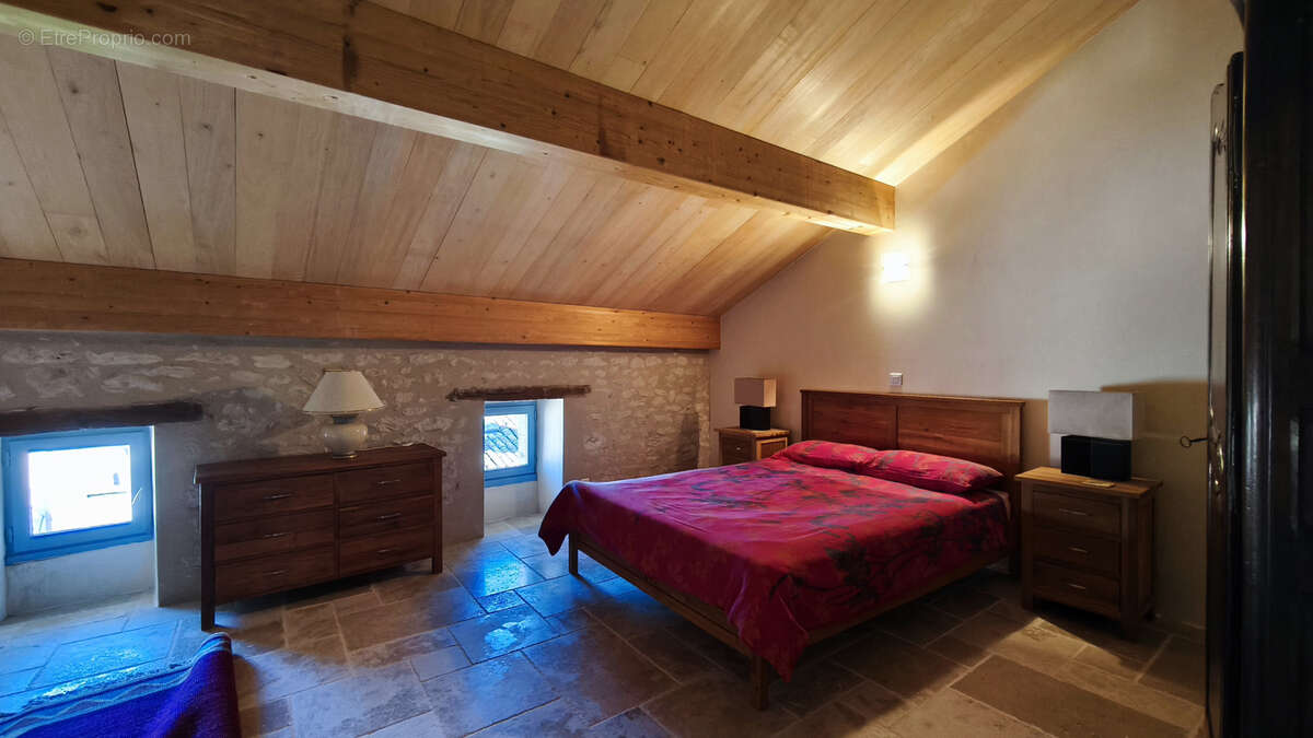 Maison à LAUZERTE