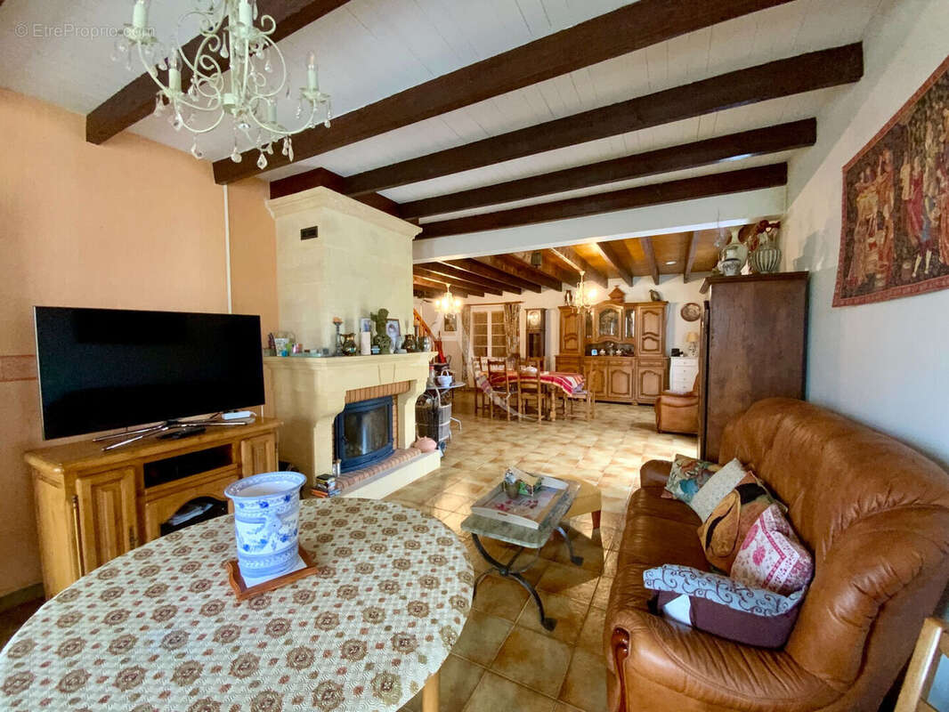 Maison à MIRAMBEAU