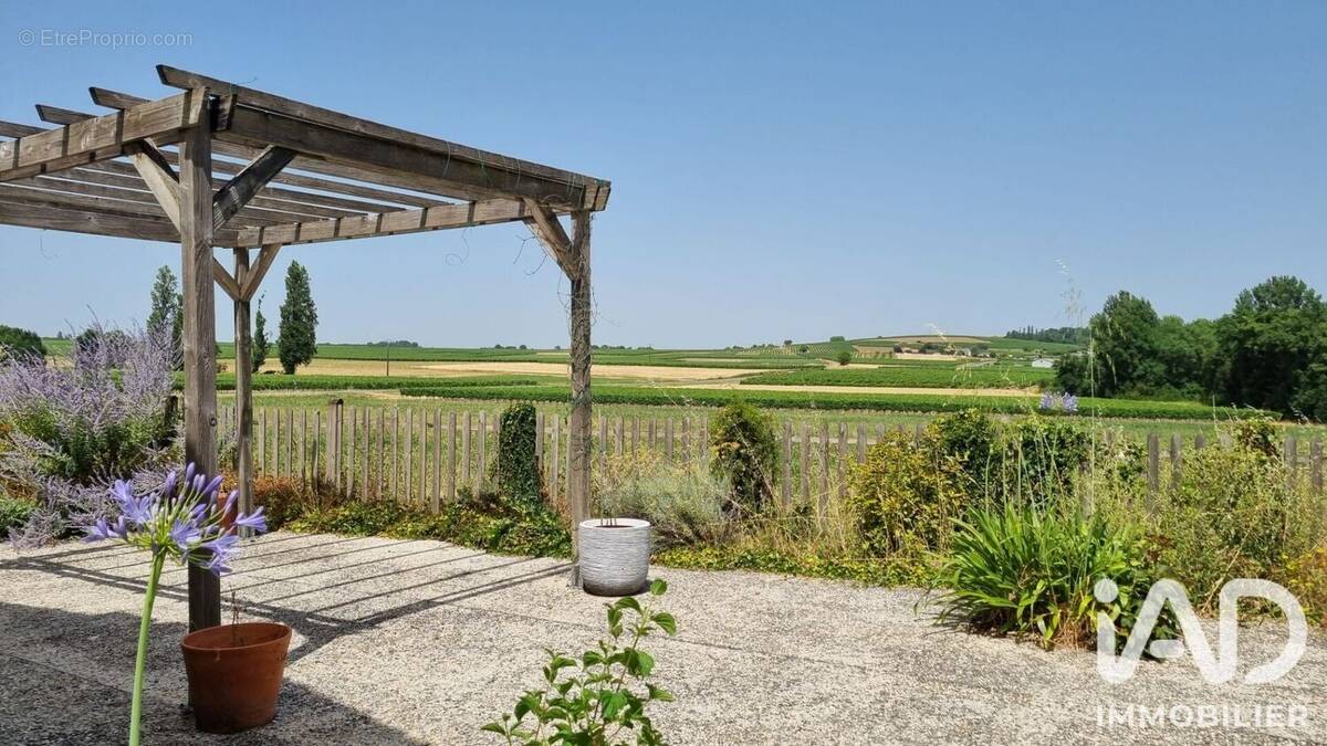 Photo 1 - Maison à ARTHENAC