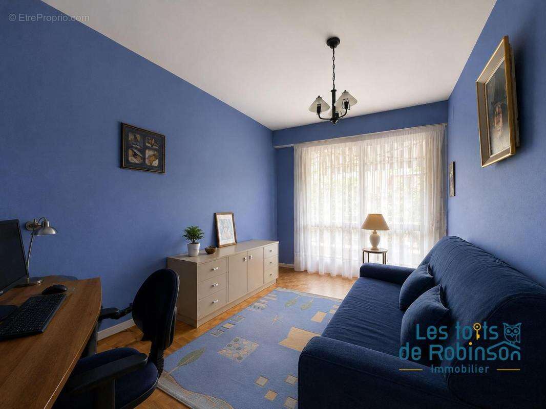 Appartement à LE PLESSIS-ROBINSON