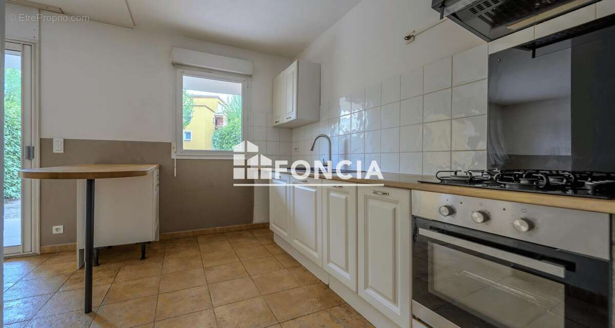 Appartement à LE PONTET