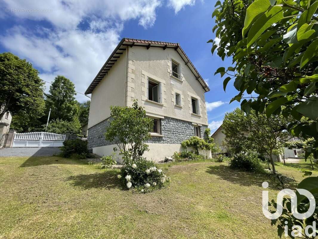 Maison 110 m² à Eymoutiers  - photo 3