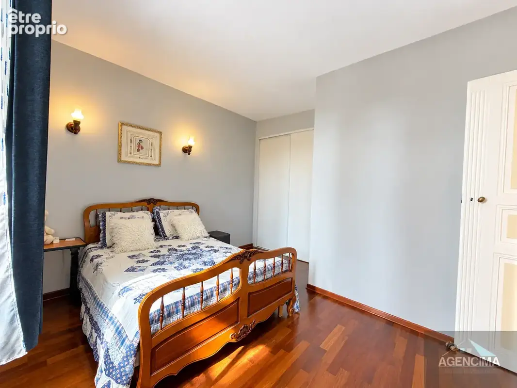 Demeure de prestige pleine d'histoire, avec garage, appartement T3 et jardin - photo 8
