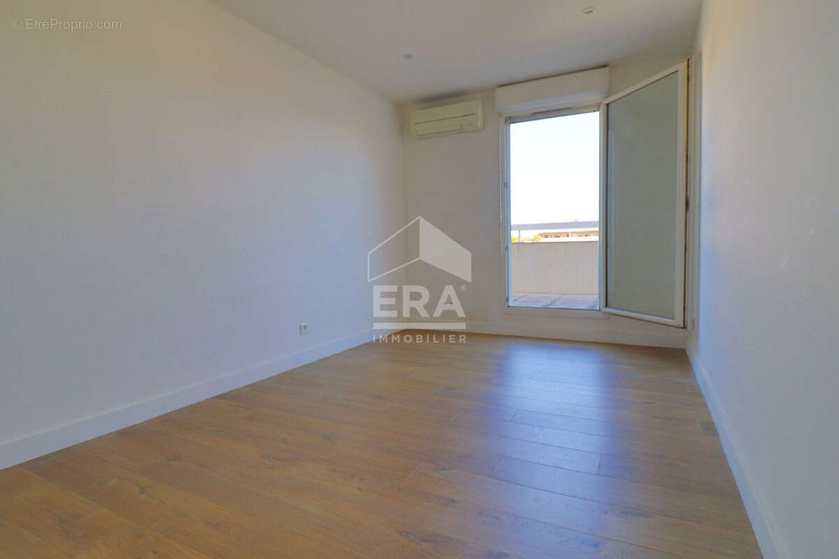 Appartement à MARSEILLE-10E