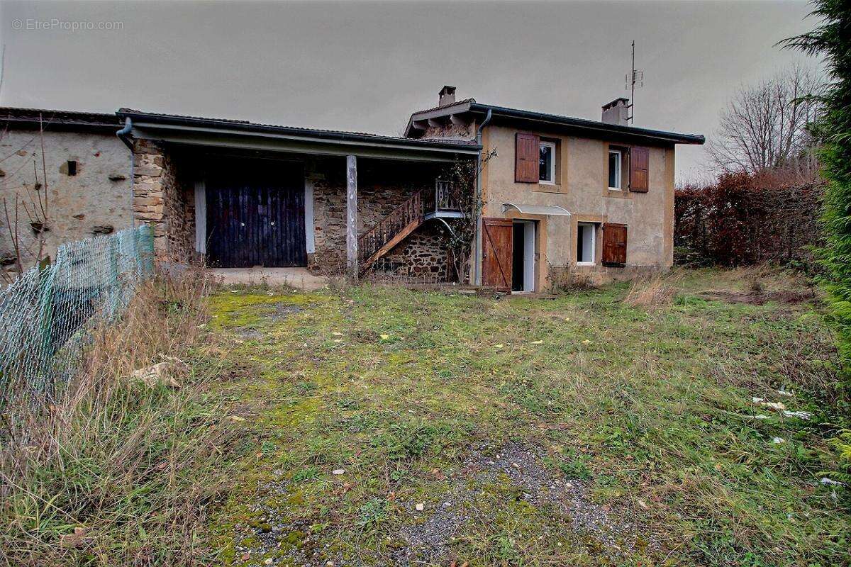 TARENTAISE 42660 dans un hameau paisible au dessus de Rochetaillée ferme rénovée en 2010 sur la partie habitation 112m² habitabl - photo 13