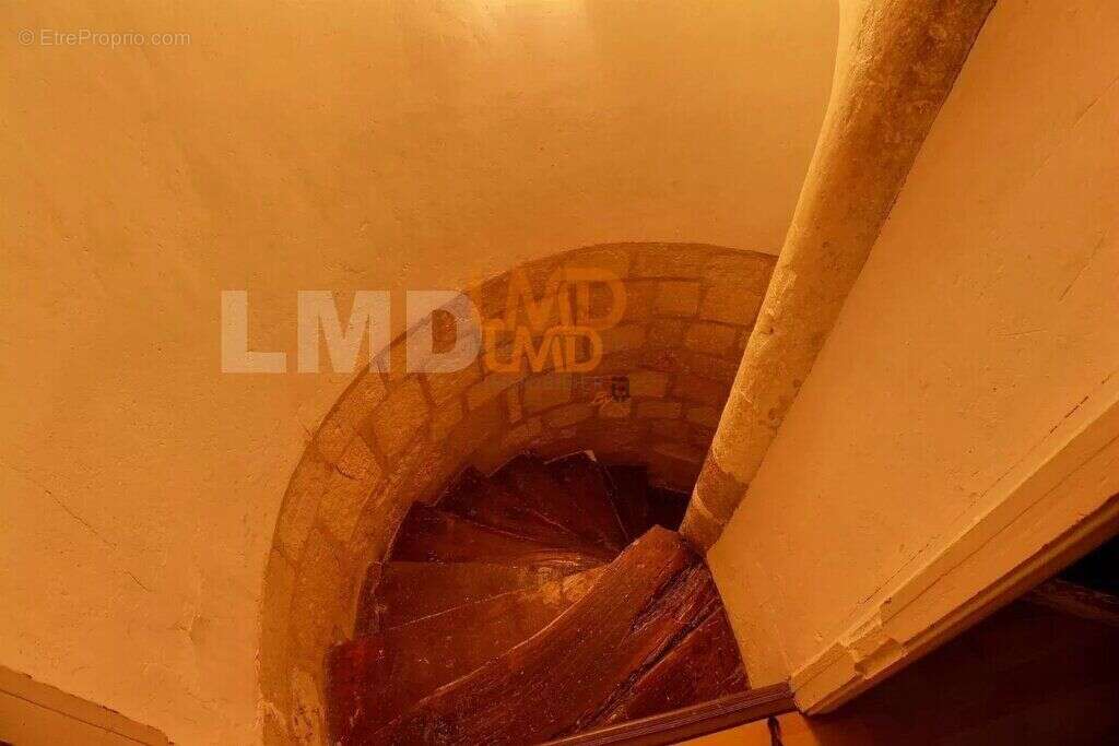 Appartement à SAINT-JEAN-D&#039;ANGELY