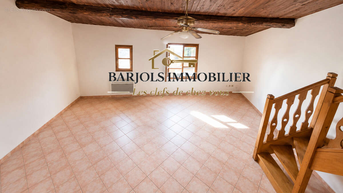 Appartement à BARJOLS