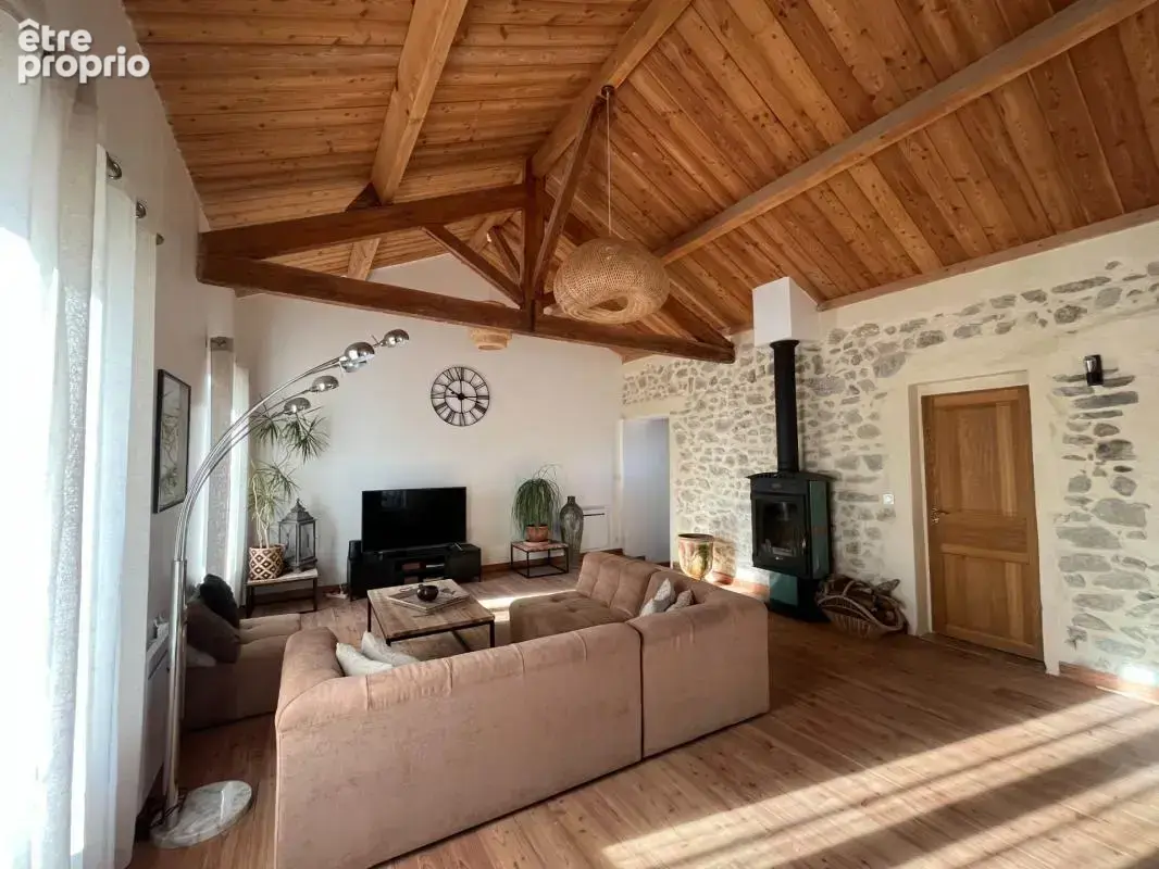 COUP DE CŒUR – Maison en pierres rénovée avec eau de source, vue panoramique et garage – Gaubert, Digne-les-Bains - photo 9