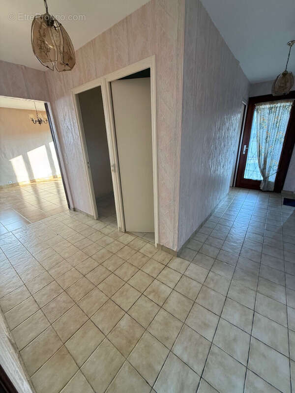 Maison à LE POULIGUEN