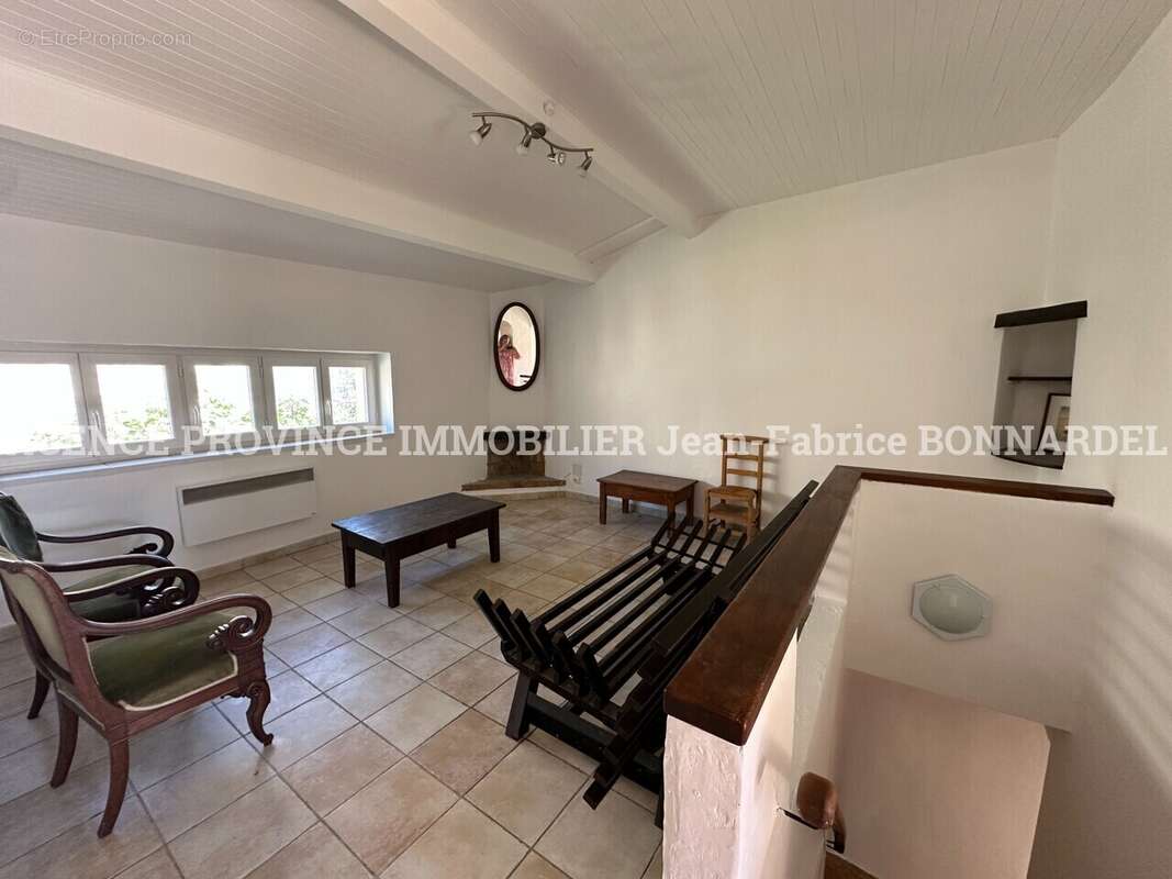 Maison à CHANTEMERLE-LES-GRIGNAN