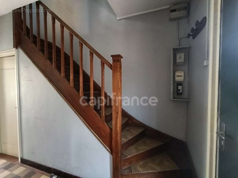 Maison à COURRIERES