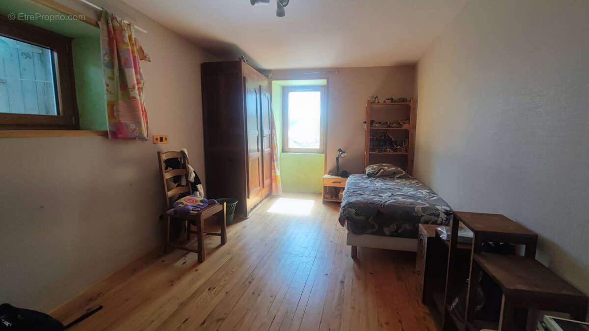 Maison à ALBOUSSIERE