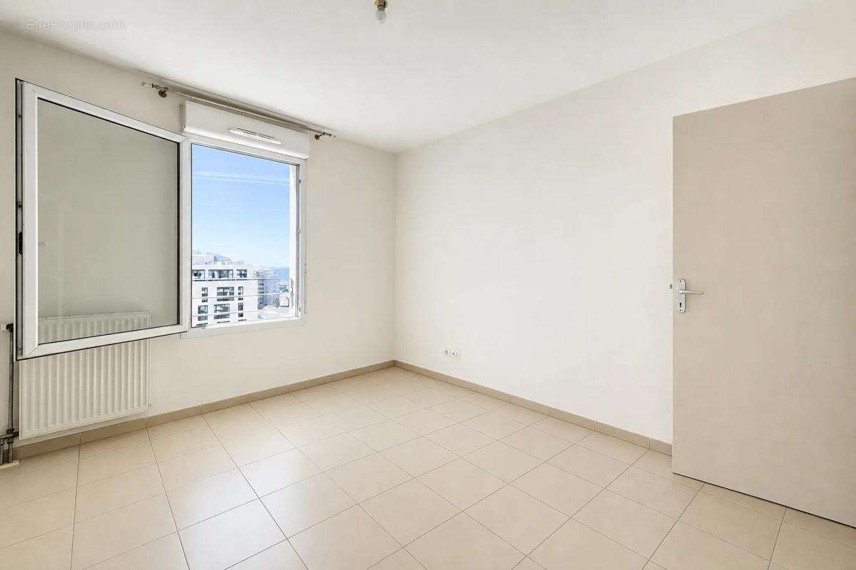 Appartement à MARSEILLE-2E