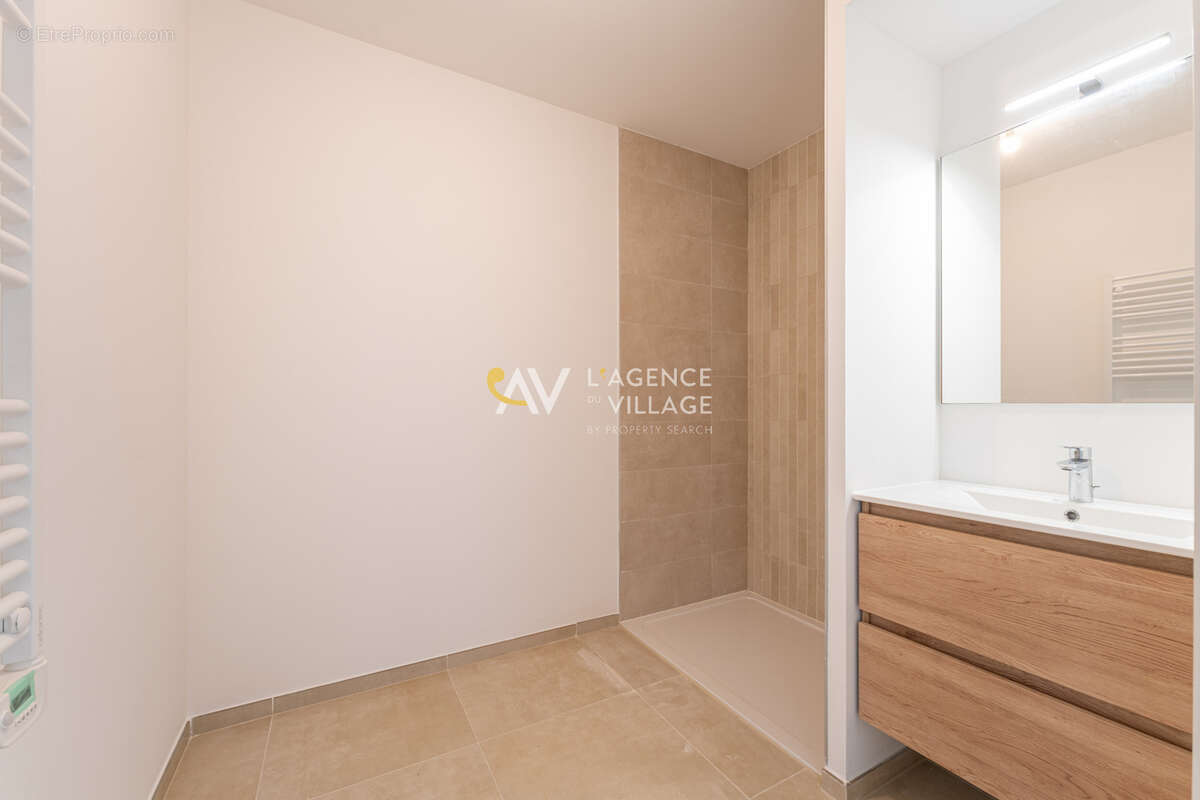 Appartement à LA GARDE-FREINET