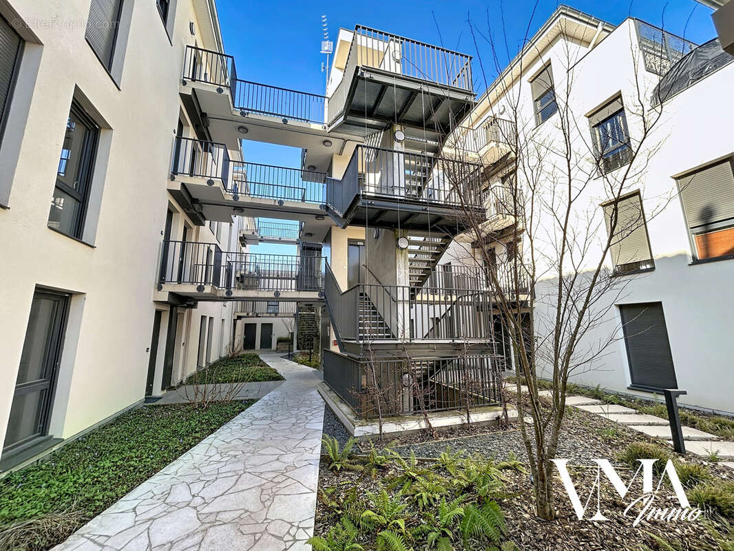 Appartement à JASSANS-RIOTTIER