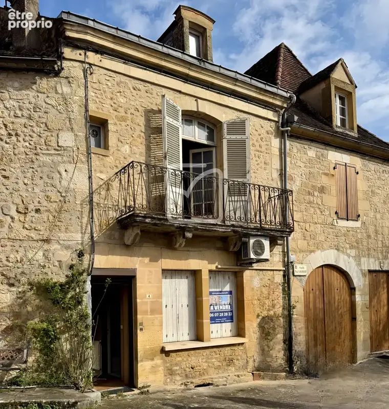 Maison à SAINT-CYPRIEN