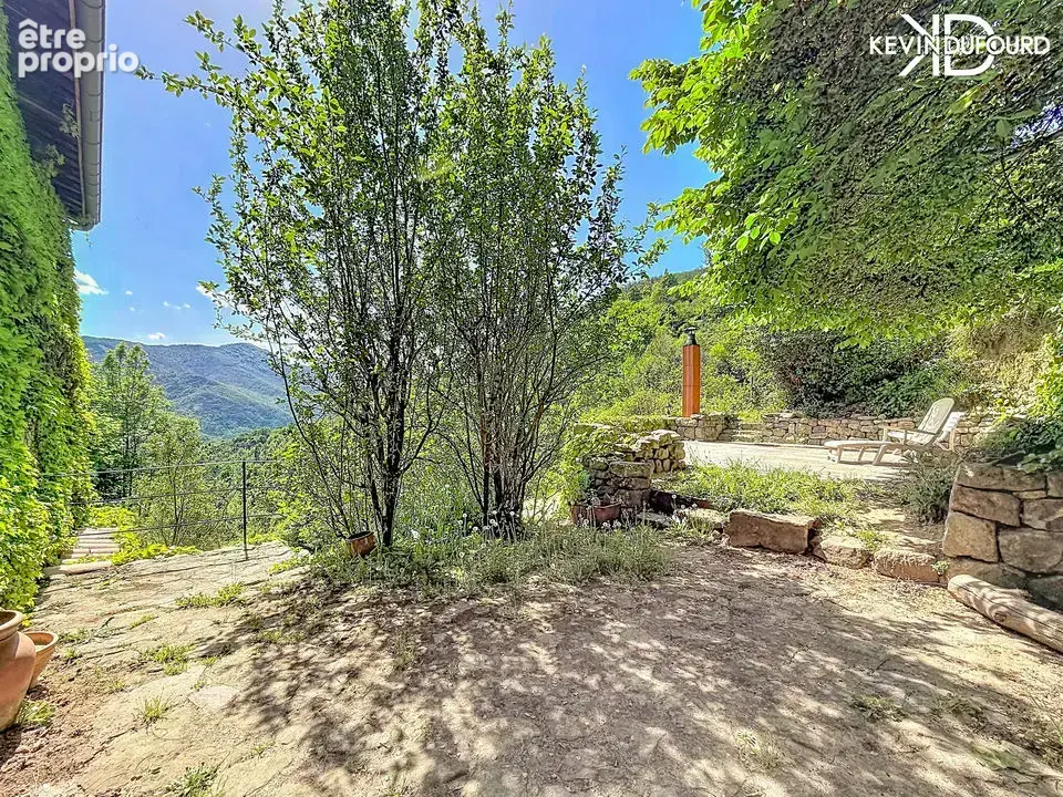 Mas de 350m² sur un terrain de 3300m² à THUEYTS - photo 13