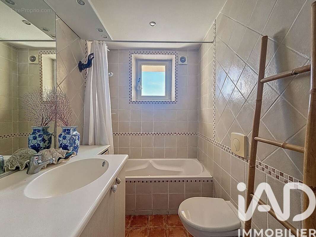 Maison 116 m² à Chateauneuf-De-Gadagne  - photo 7