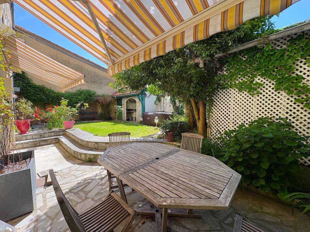 Maison à vendre 10 pièces 334M2 MIRANDE (32) - photo 6