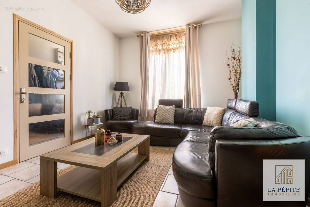 Maison familiale 131 m2 - 4 chambres - Jardin - DPE C - Saint-Amand-les-Eaux - photo 7