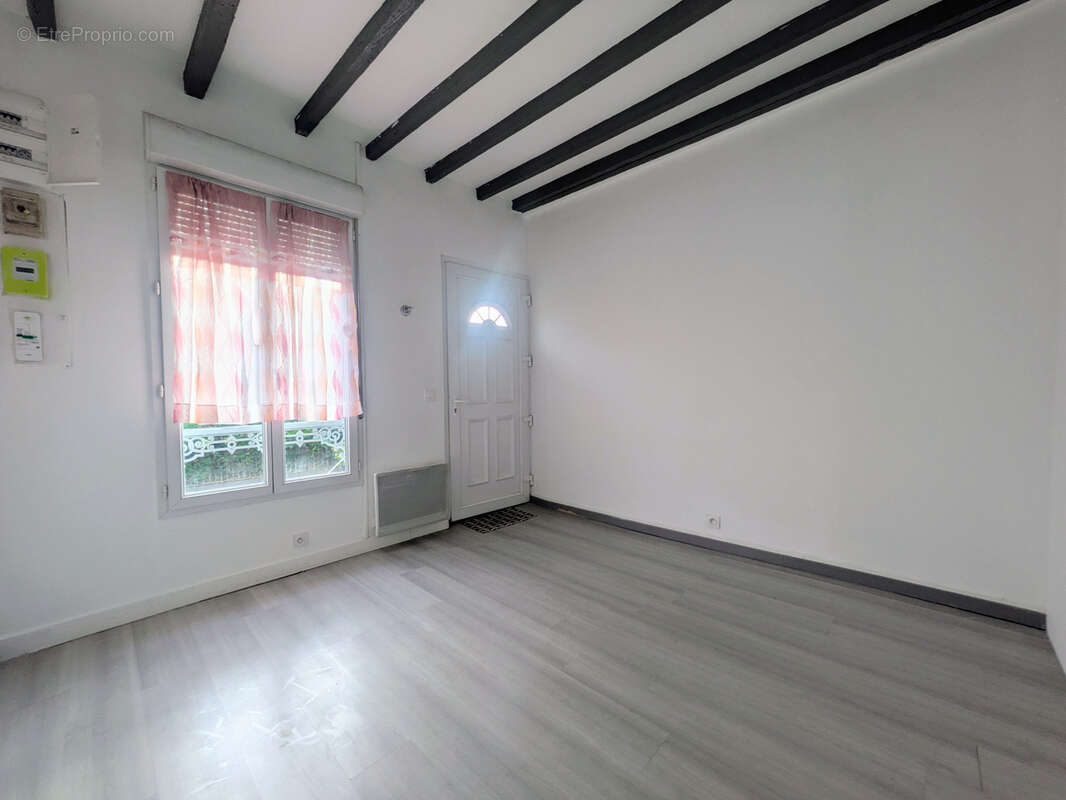 Maison à CHALETTE-SUR-LOING